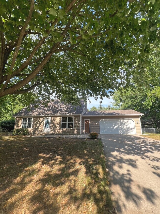 property at 21 Iroquois Ave