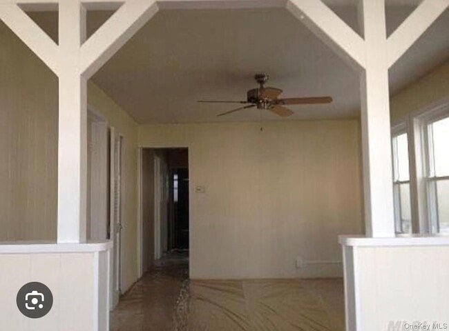 27 Illinois Ave in Long Beach, NY - Foto de edificio - Building Photo