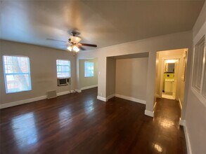 1624 Holman St in Houston, TX - Building Photo - Building Photo
