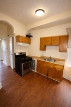 1330 W Hunting Park Ave in Philadelphia, PA - Building Photo - Building Photo