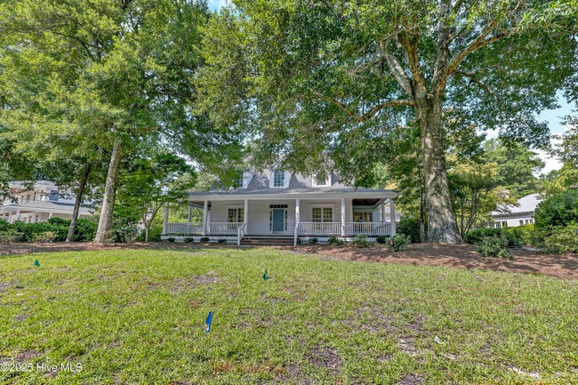 property at 844 Arboretum Dr