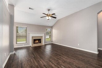 3125 Eagle Nest Dr in La Porte, TX - Building Photo - Building Photo