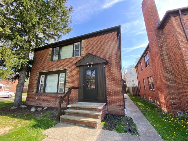 2199 Cranston Rd in University Heights, OH - Building Photo - Building Photo