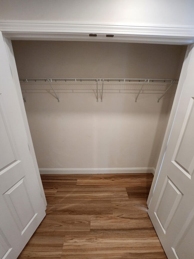 48 Riverdale St, Unit 3 in Providence, RI - Foto de edificio - Building Photo