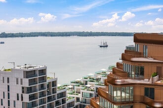 155 Merchants' Wharf in Toronto, ON - Building Photo - Building Photo