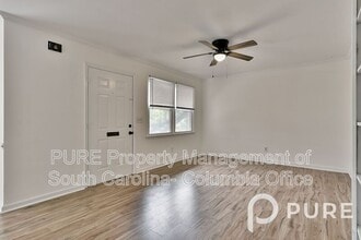 215 Windsor Point Rd in Columbia, SC - Building Photo - Building Photo