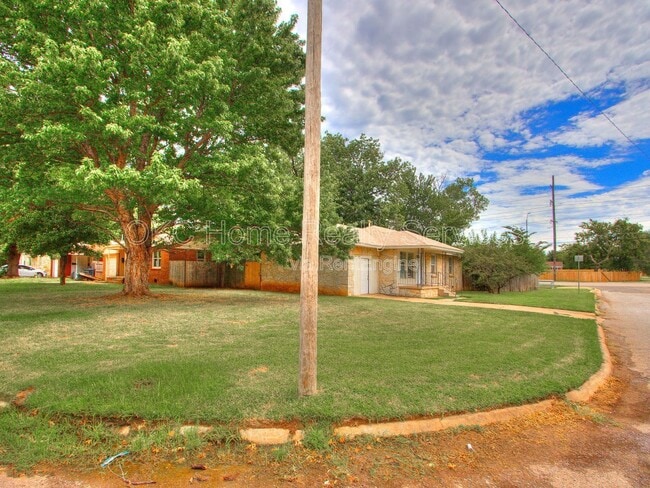 4229 Del Rd in Del City, OK - Building Photo - Building Photo