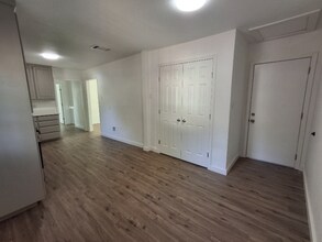 4213 Voncille St in Haltom City, TX - Building Photo - Building Photo