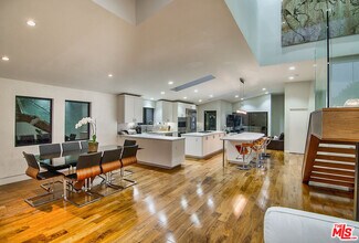 11367 Elderwood St in Los Angeles, CA - Building Photo - Building Photo