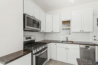 143 Van Reipen Ave in Jersey City, NJ - Building Photo - Building Photo