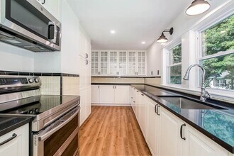 3 Oakhill Ave in Foxboro, MA - Building Photo - Building Photo
