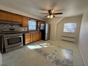 362-366 Preakness Ave in Paterson, NJ - Building Photo - Building Photo