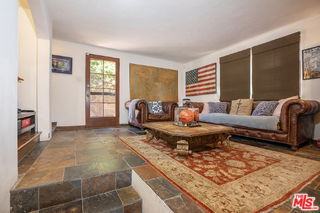 10365 Holman Ave in Los Angeles, CA - Building Photo - Building Photo