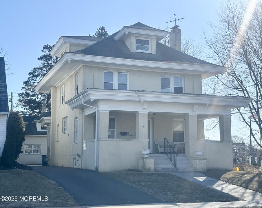 316 Spier Ave in Allenhurst, NJ - Building Photo