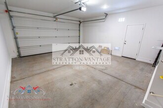 7439 S 76th Dr in Phoenix, AZ - Building Photo - Building Photo