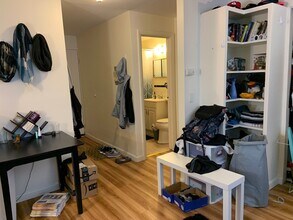 197 Kent St, Unit B2 in Brookline, MA - Building Photo - Building Photo