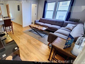 18 Bond St in Somerville, MA - Building Photo - Building Photo