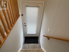 1 Beckenrose Ct in Brampton, ON - Building Photo - Building Photo