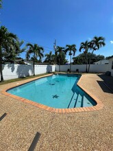 6455 Pershing St in Hollywood, FL - Building Photo - Building Photo