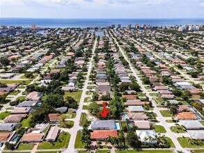 693 105th Ave N in Naples, FL - Building Photo - Building Photo