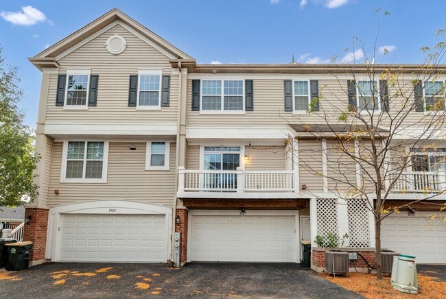 property at 1527 E Arbor Ln