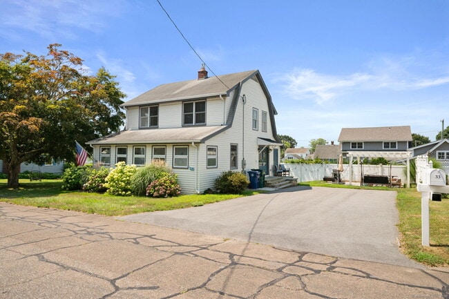 property at 33 Billow Rd