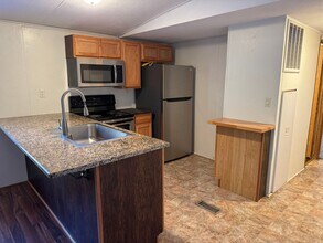 6972 E North Carolina 150 Hwy in Maiden, NC - Building Photo - Building Photo