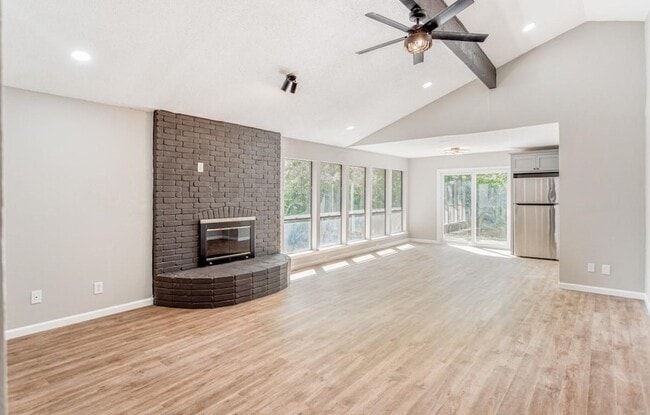 property at 1802 Hillcrest Dr