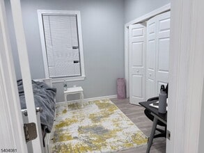 104 Bergen Ave in Clifton, NJ - Foto de edificio - Building Photo