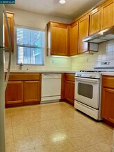 404 Presidio St in San Pablo, CA - Building Photo - Building Photo