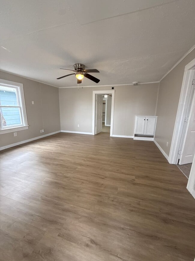 1507 N Farmer Ave in Springfield, MO - Building Photo - Building Photo