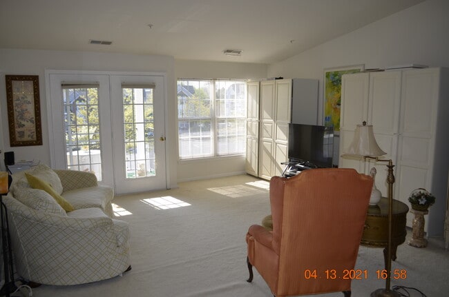 2161 Scotts Crossing Ct, Unit 303 in Annapolis, MD - Building Photo - Building Photo