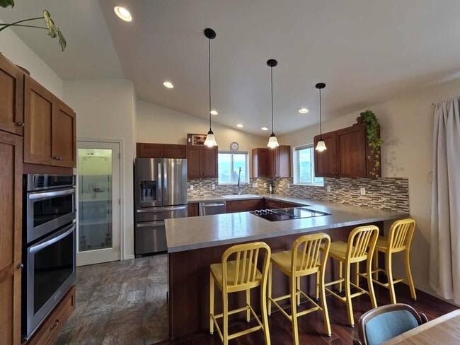 3950 NE Vista del Rey Dr in East Wenatchee, WA - Building Photo - Building Photo