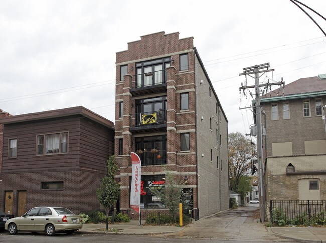 1831 W Belmont Ave