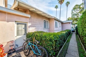 957 N St Andrews Pl, Unit 3 in Los Angeles, CA - Building Photo - Building Photo