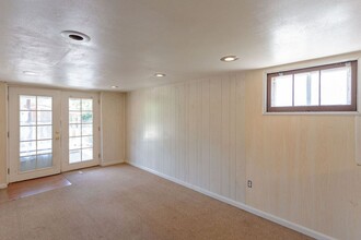 2038 9th Ave-Unit -2038 9th Ave Lower in Greeley, CO - Building Photo - Building Photo