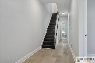 92 Leigh Ave in Princeton, NJ - Foto de edificio - Building Photo