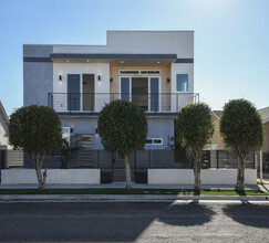 4550 W 18th St in Los Angeles, CA - Building Photo - Building Photo