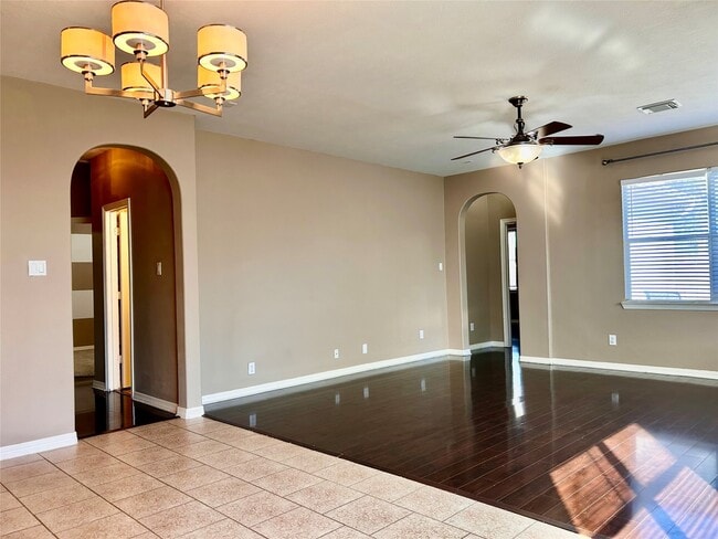 3643 Rocky Ledge Ln