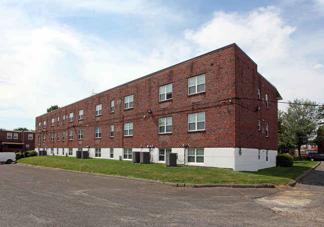 4445 Kendrick St in Philadelphia, PA - Foto de edificio - Building Photo