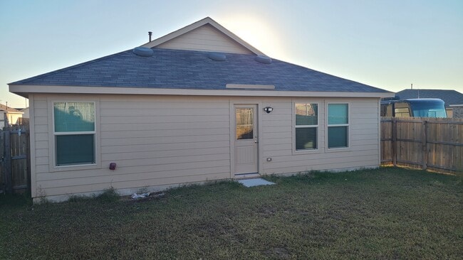 14301 Saddlebred Way in Haslet, TX - Building Photo - Building Photo