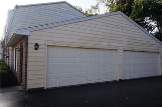 663 French Rd in Rochester, NY - Building Photo - Building Photo