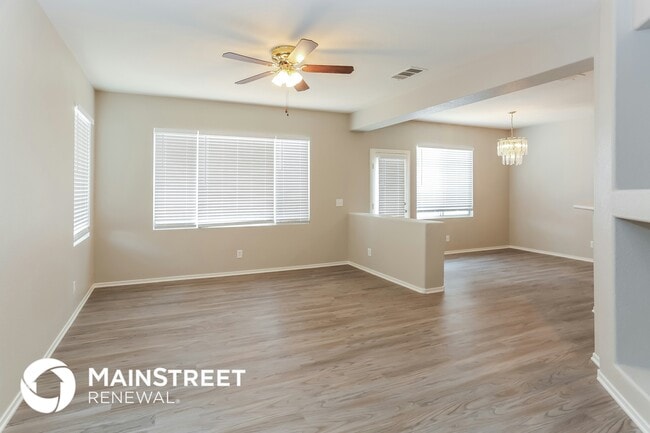 2705 Positive Ct in North Las Vegas, NV - Foto de edificio - Building Photo