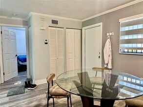 15430 SW 82nd Ln in Miami, FL - Building Photo - Building Photo