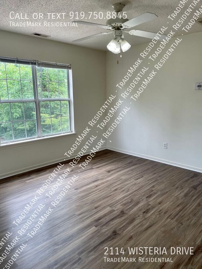2114 Wisteria Dr in Wilmington, NC - Building Photo - Building Photo