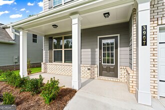 3907 Lockaby Way in Lawrenceville, GA - Building Photo - Building Photo