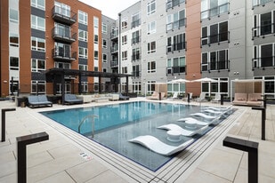 Bemiston Place Apartments in Clayton, MO - Building Photo