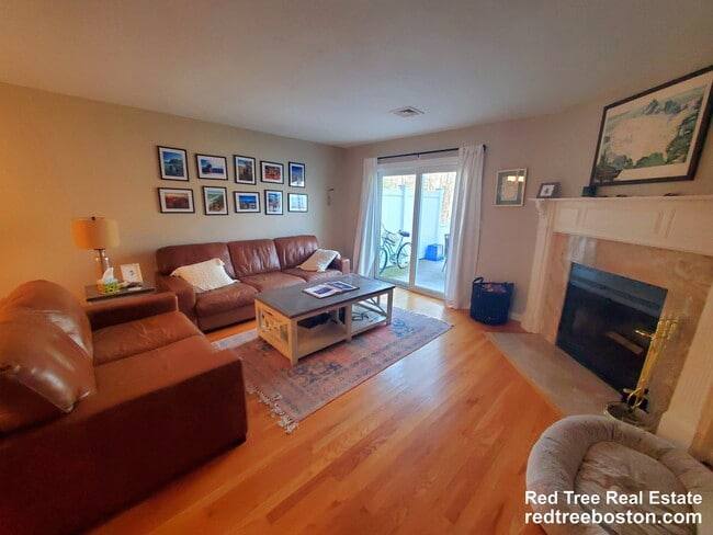 property at 1400 Lagrange St