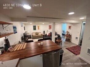 4830 NE 13th Ave-Unit -Unit B in Portland, OR - Building Photo - Building Photo