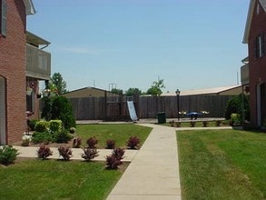 North Ridge Apartments in Columbia City, IN - Foto de edificio - Building Photo